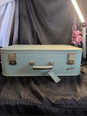 Vintage Starline green sage Suitcase with Lining intact.